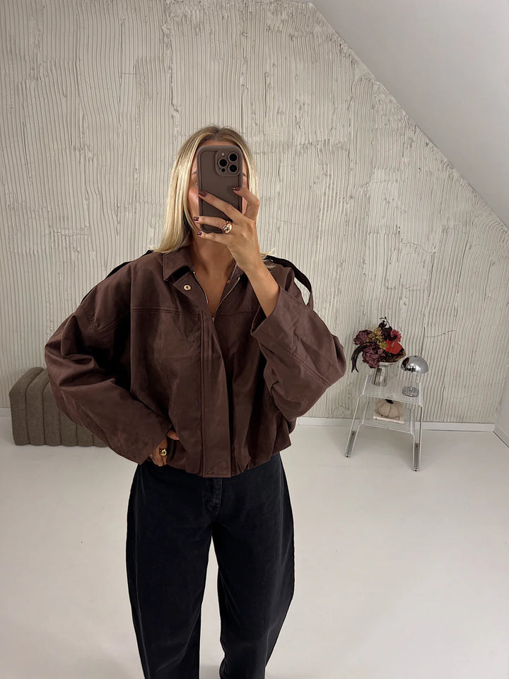 Mira Suede – Nowoczesna. Miękka. Ponadczasowa.